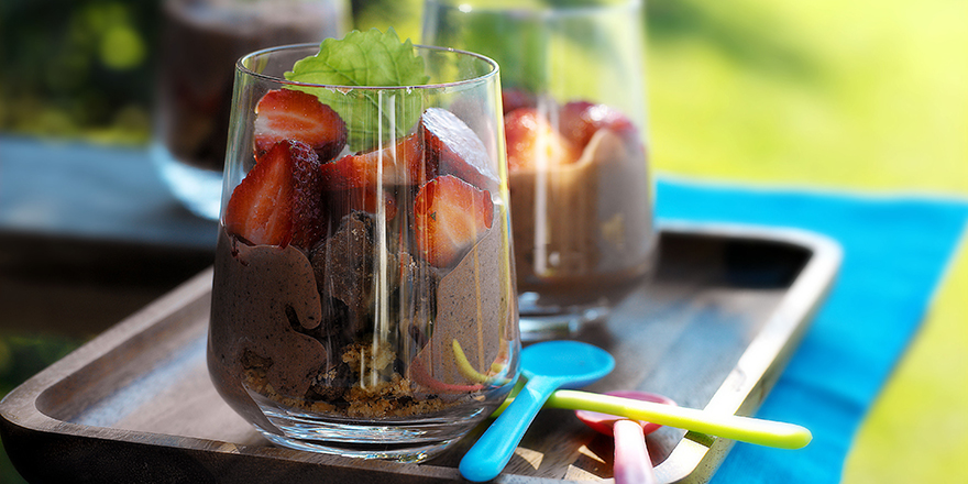 Suklainen kaura-mannatrifle