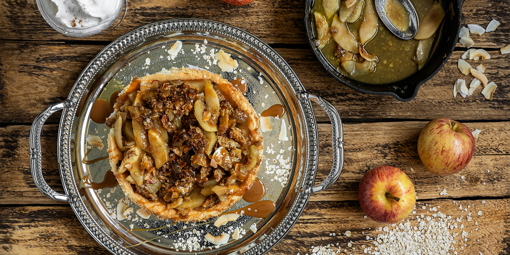 Kaura-kookosomenat ja sokerikakkua