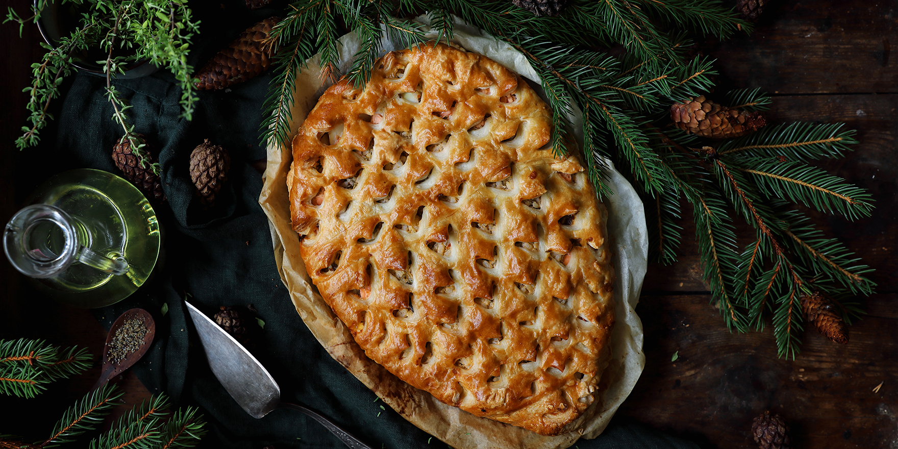 Kuvassa suolainen käpykakku