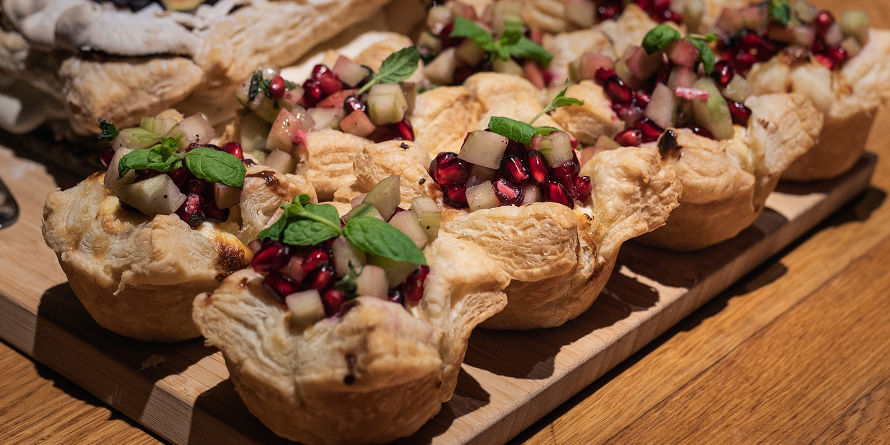 Kuvassa Fetapiiraat raikkaalla salaatilla Anna Jaatinen Joululeivonnan SM-kisa 2022