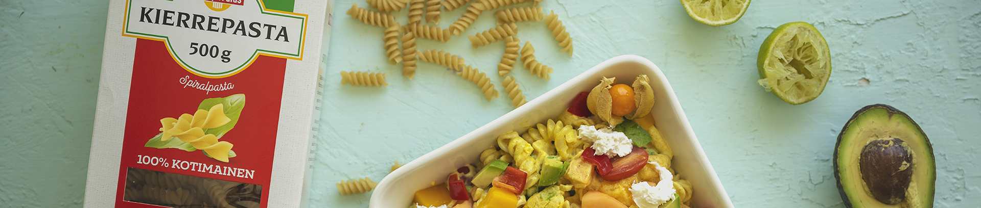 Kana-pastasalaatti