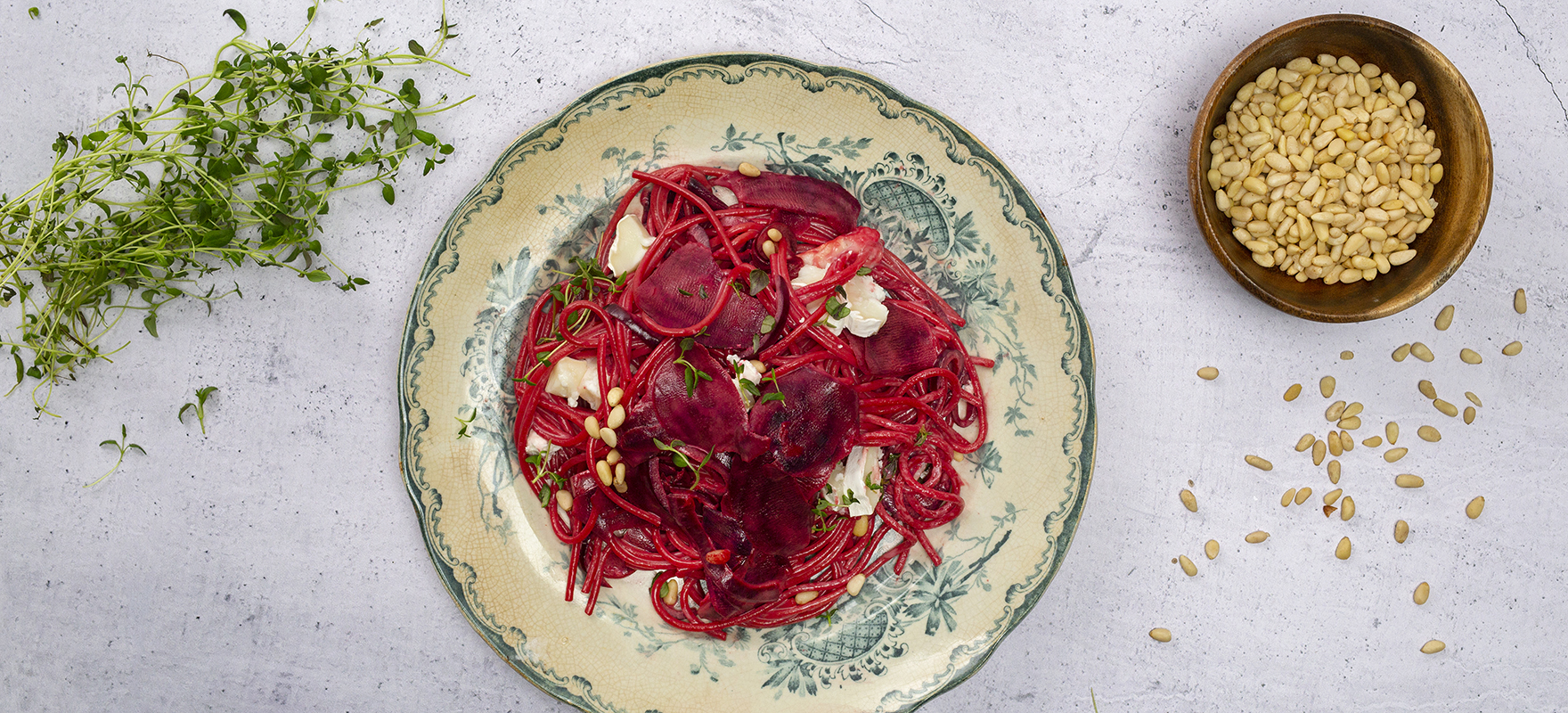 Punajuuri-vuohenjuustopasta