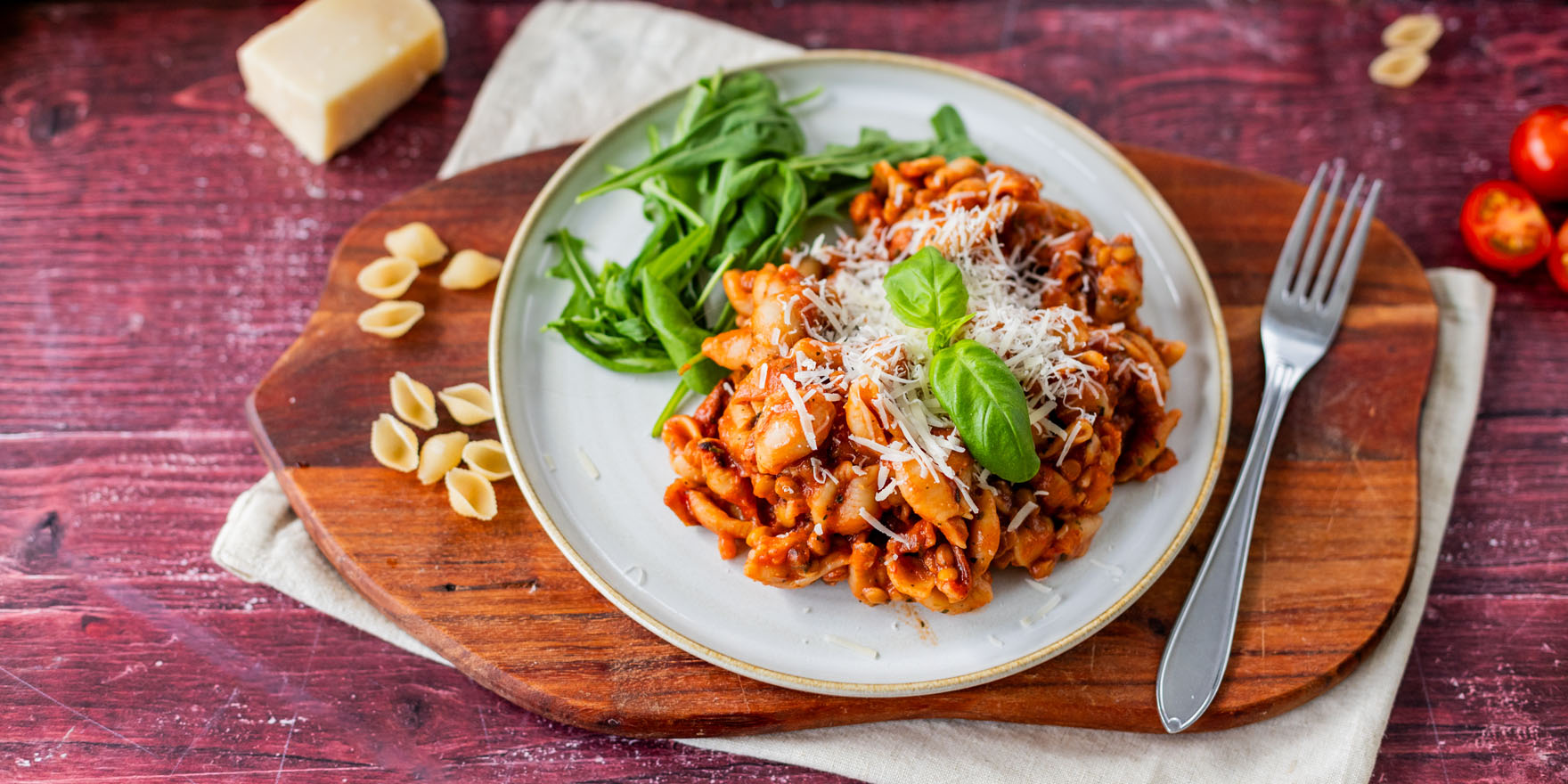 Airfryerissä valmistettava linssipasta lautasella