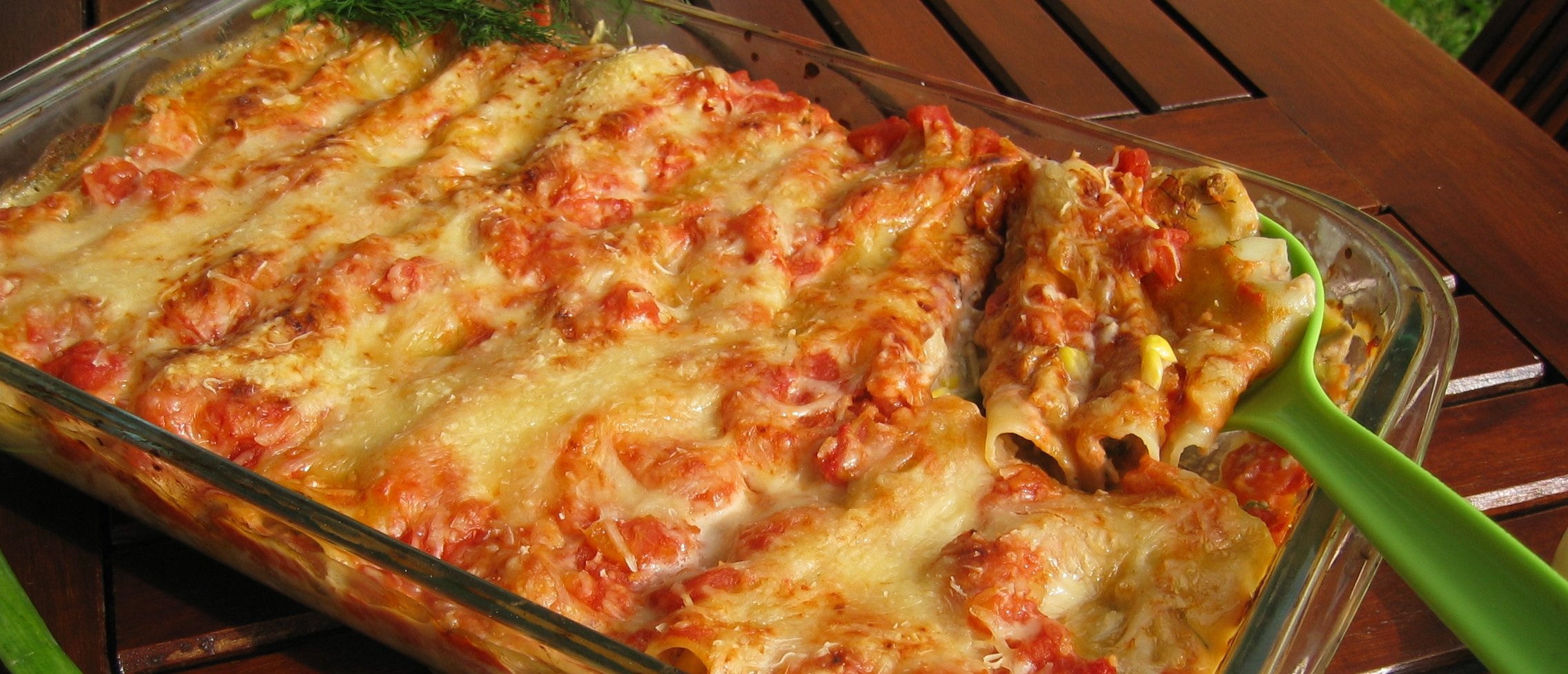 Kevyt tonnikala-sieni cannelonipaistos