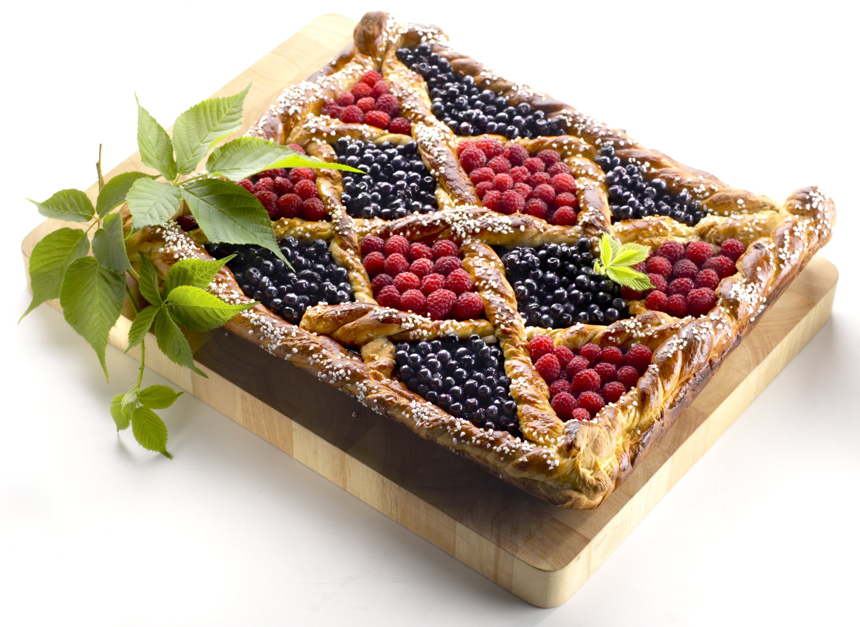 Kuningatarpiirakka Pullataikinasta