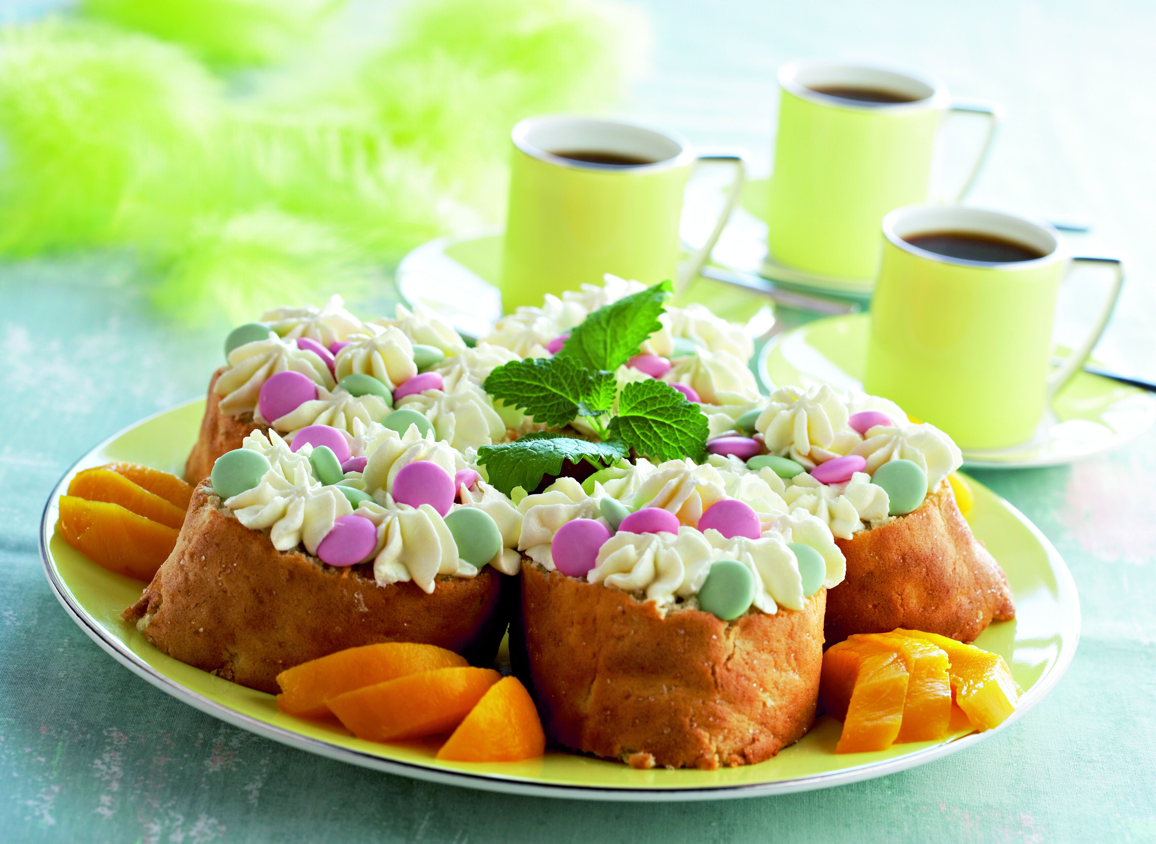 Raparperi Kääretorttu