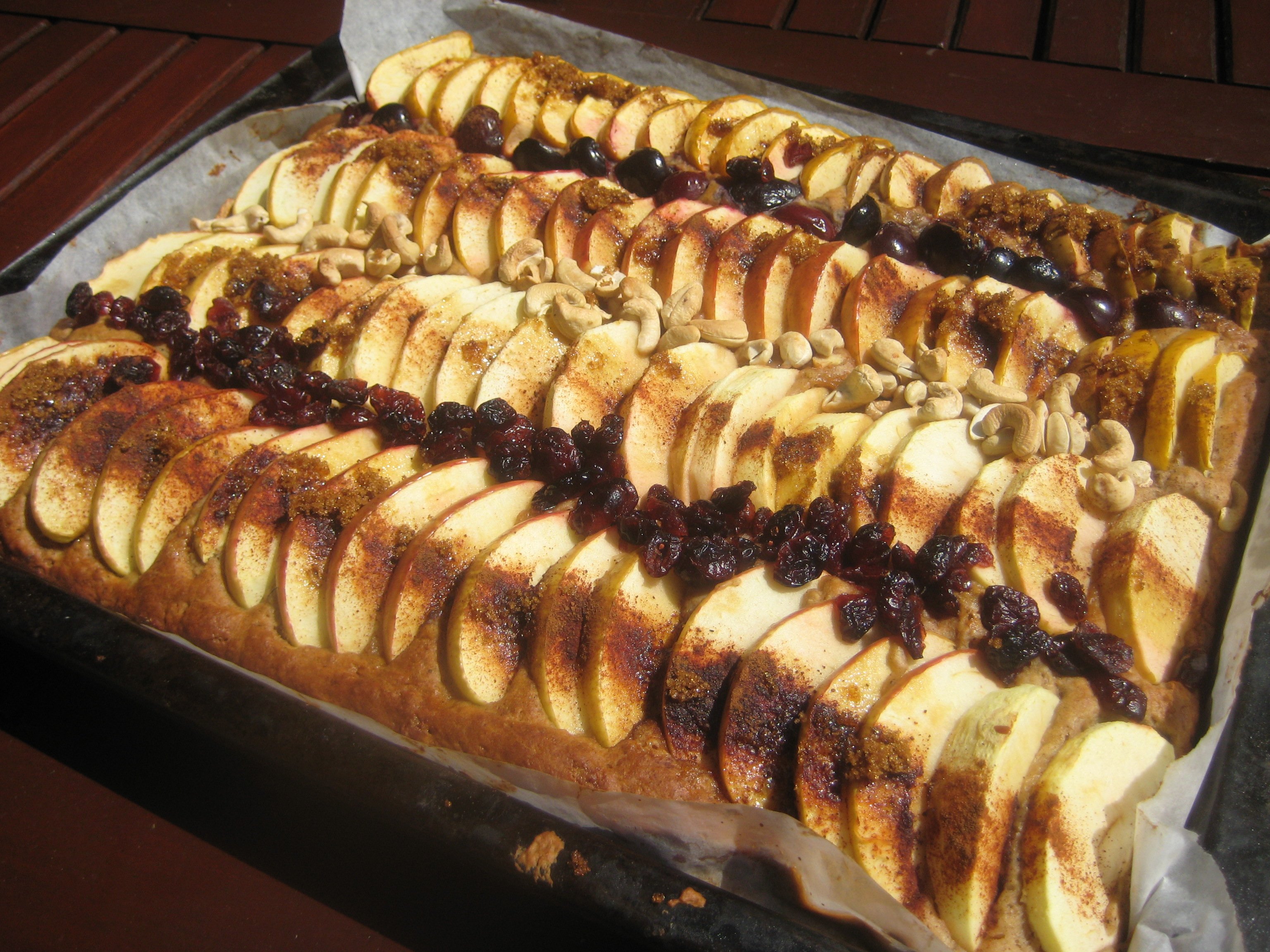 Pellillinen omenapiirakkaa