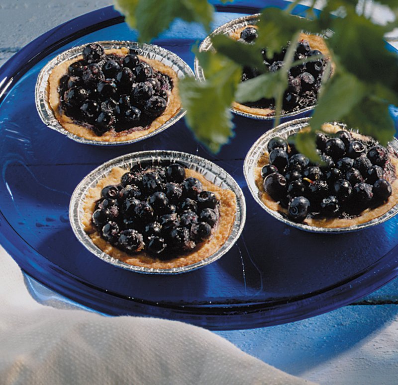 Pienet mustikkamuropiiraat vuoissa