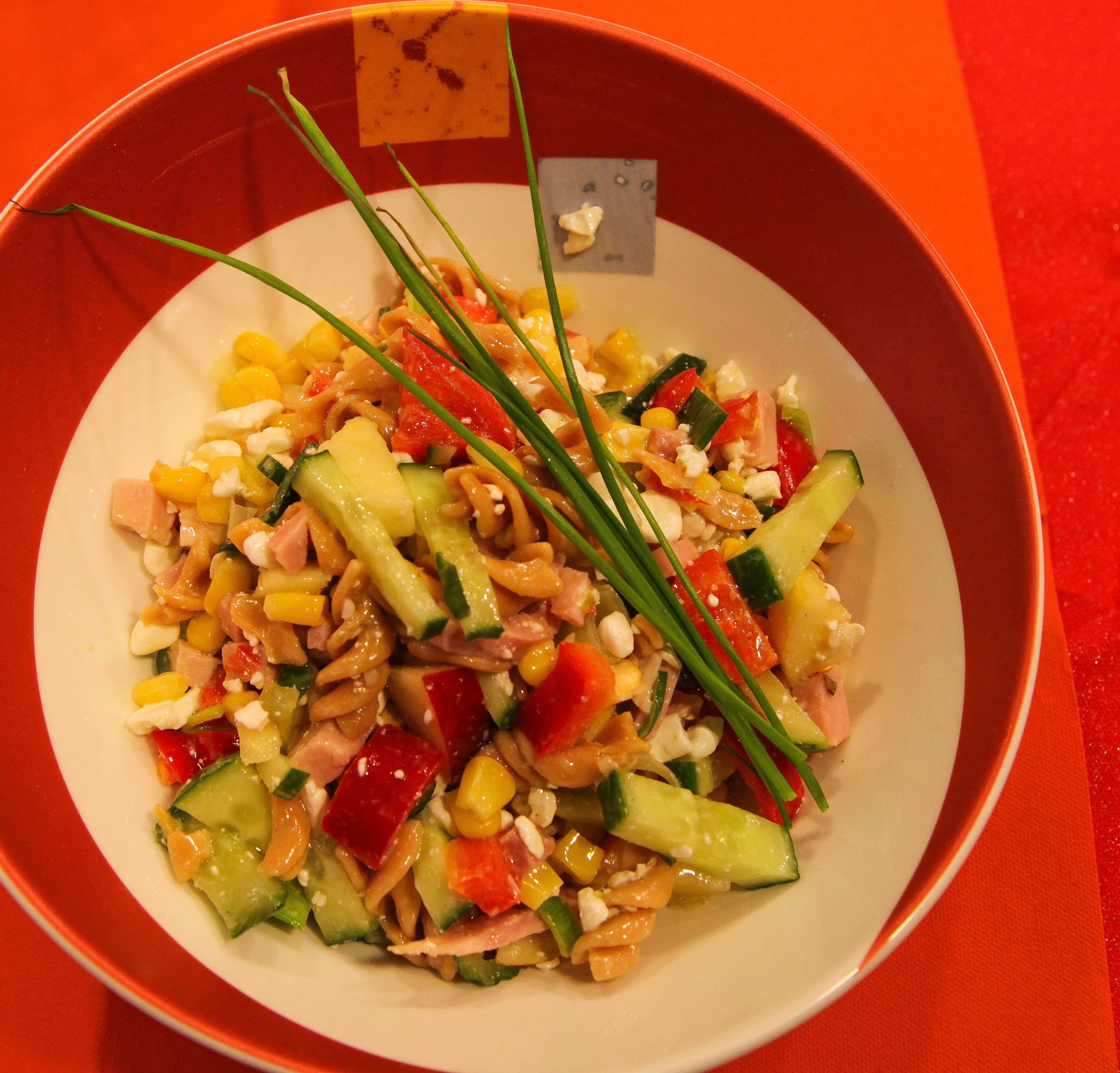 Uuden Vuoden Pastasalaatti