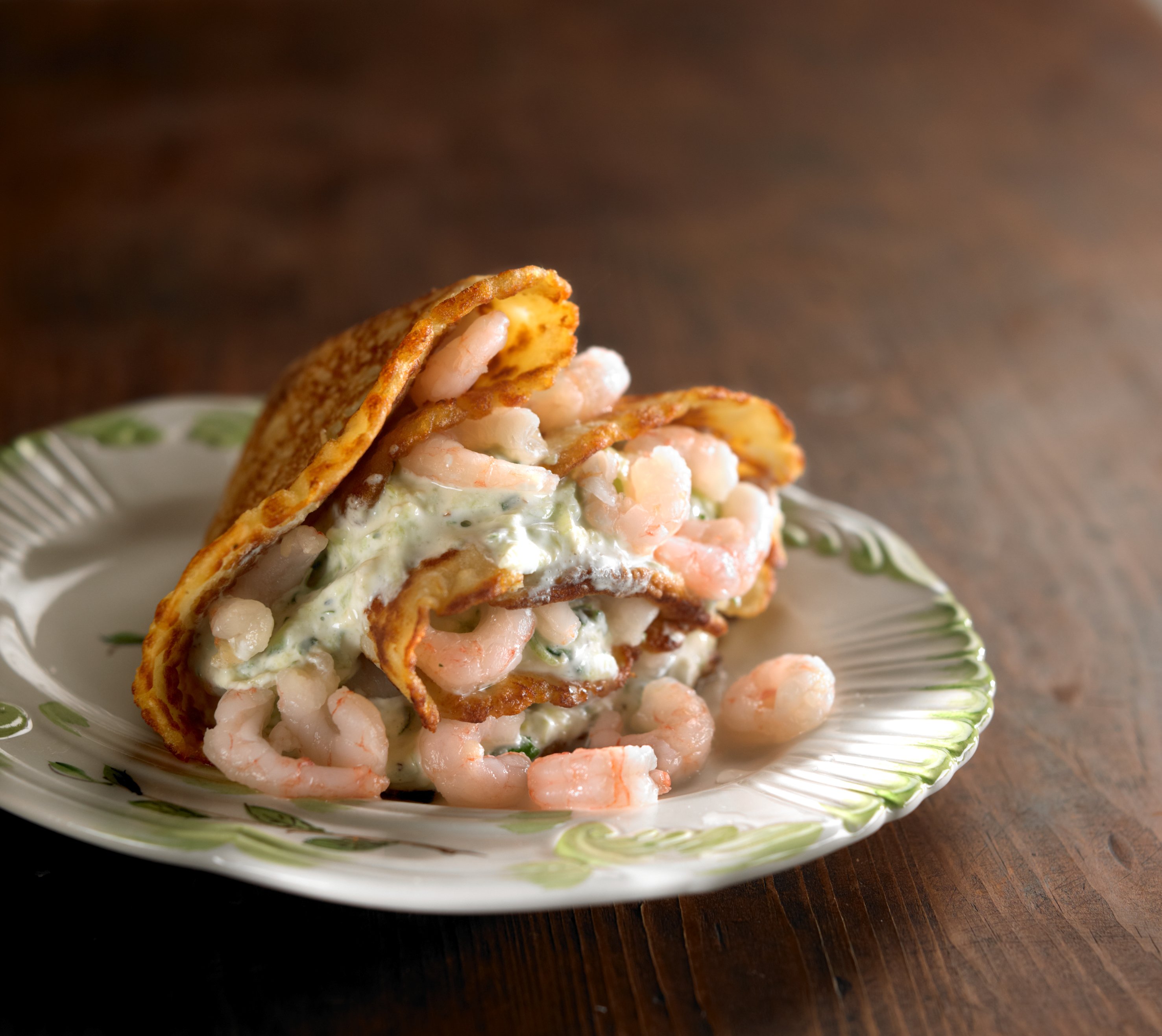 Suolaiset letut tsatsiki-katkaraputäytteellä