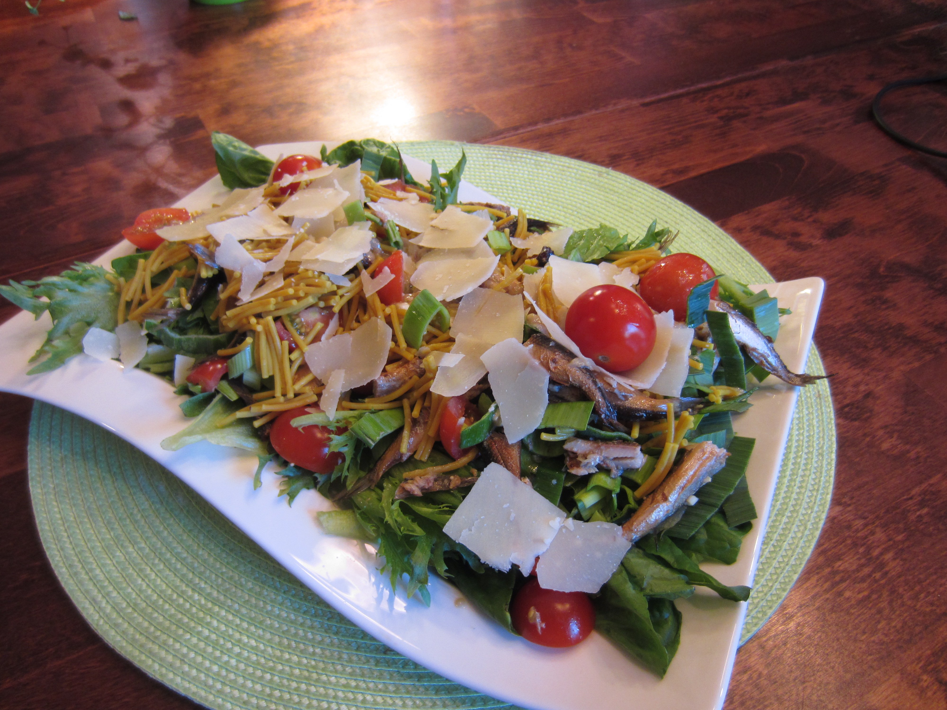Caesarsalaatti Rakettispagetilla