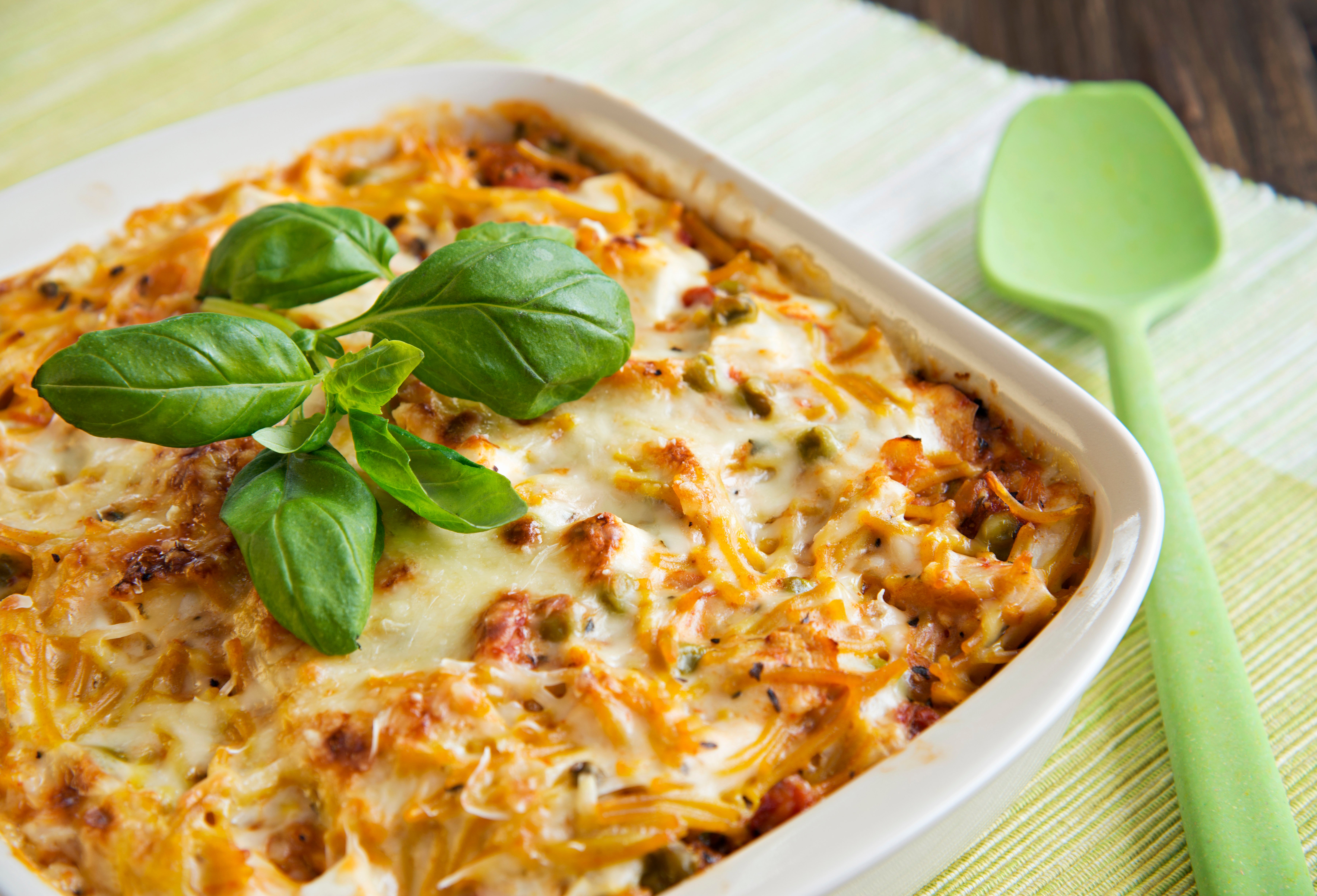 Kana-Feta Spagettivuoka (lasagnen tapaan)