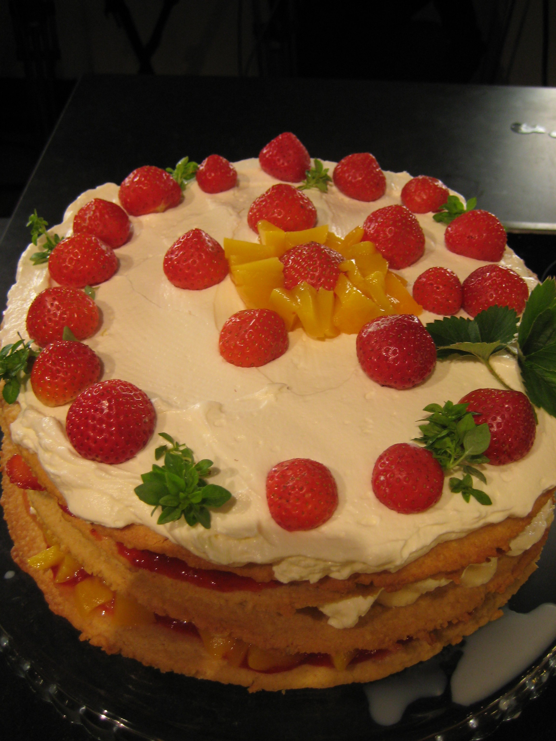 Kätevä Täytekakku