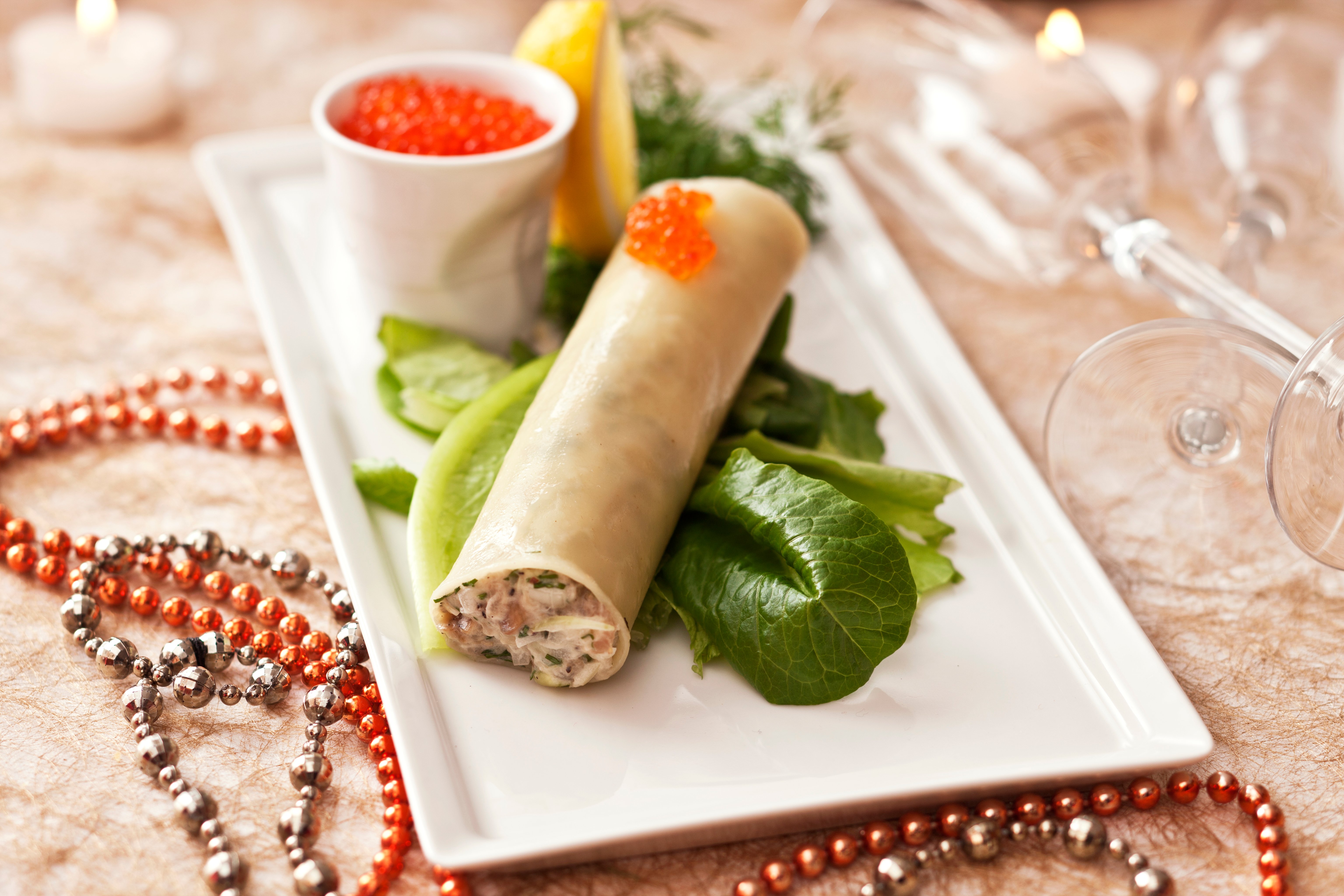 Silakkatartar-täytteinen cannelloni