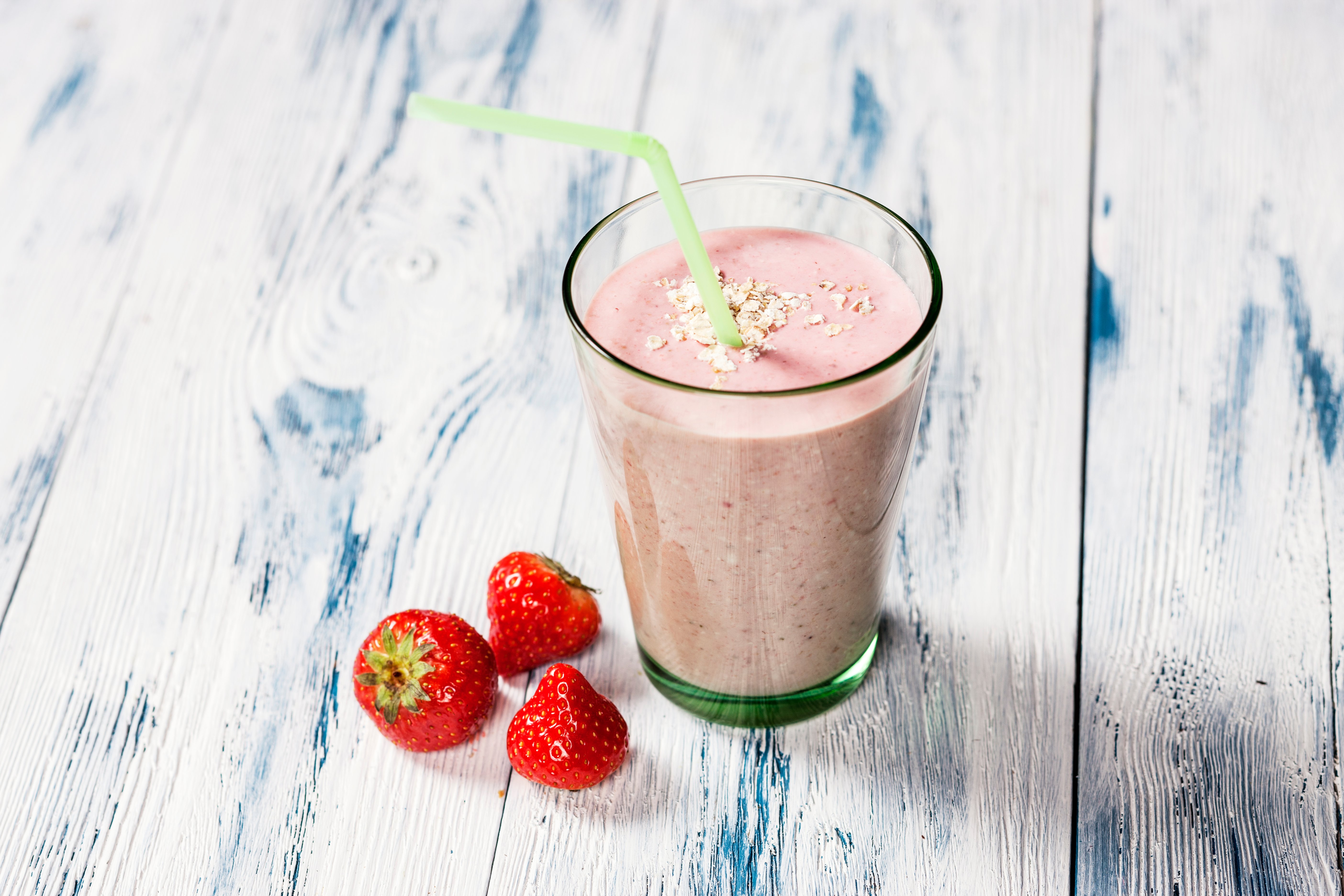 Mansikka-inkiväärismoothie