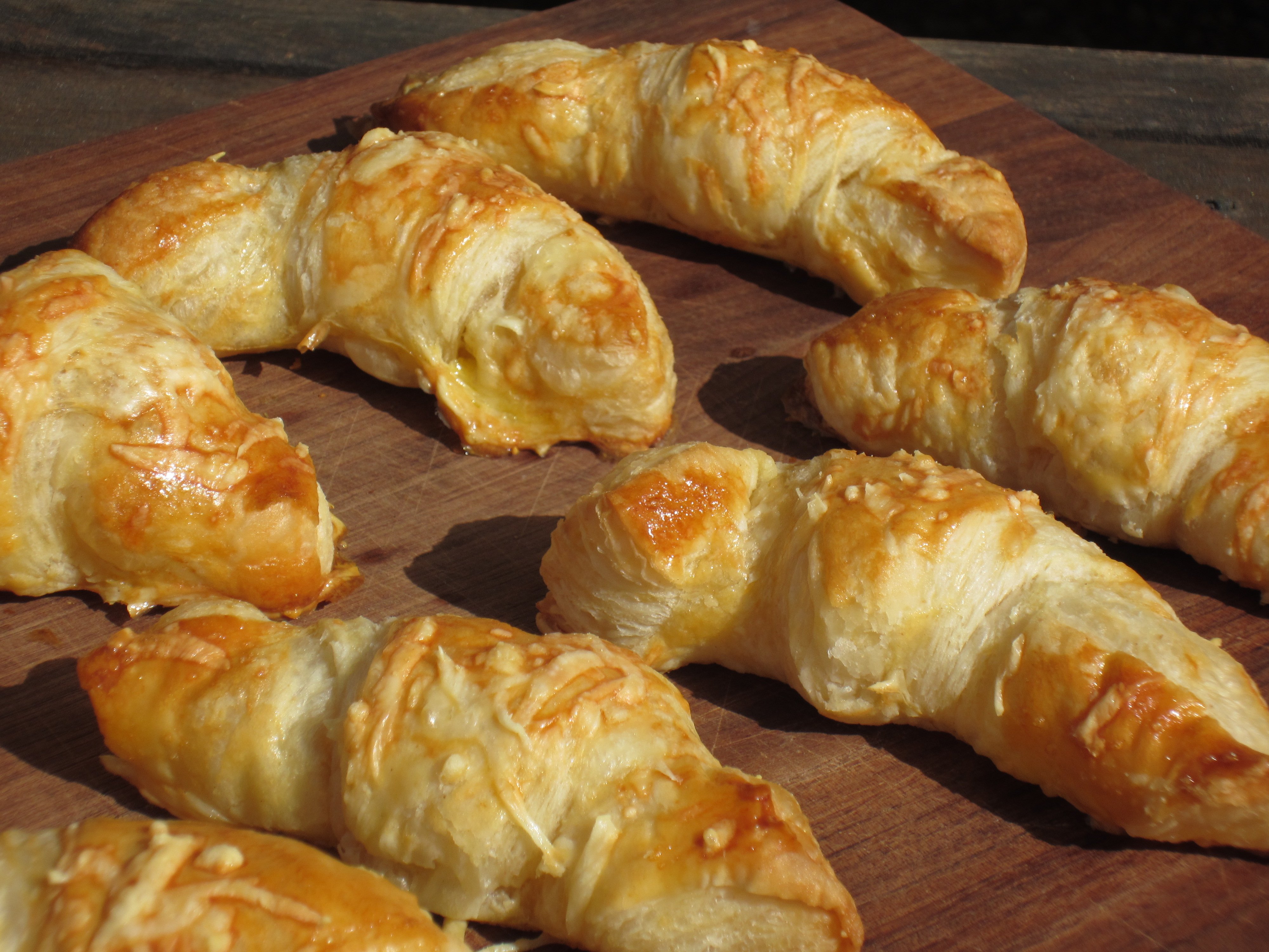 Pienet Juustocroissantit