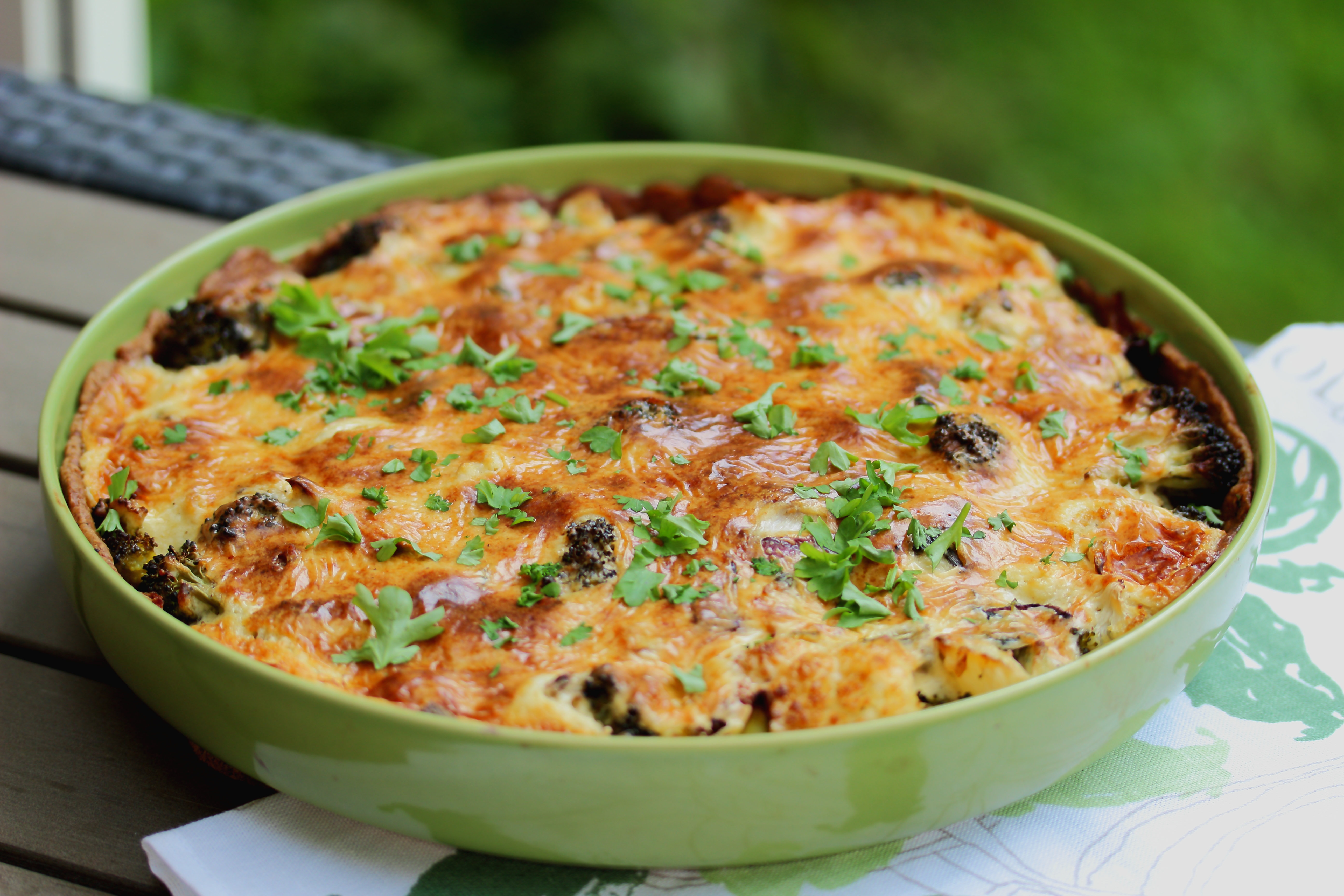 Kukkakaali-parsakaalipiirakka