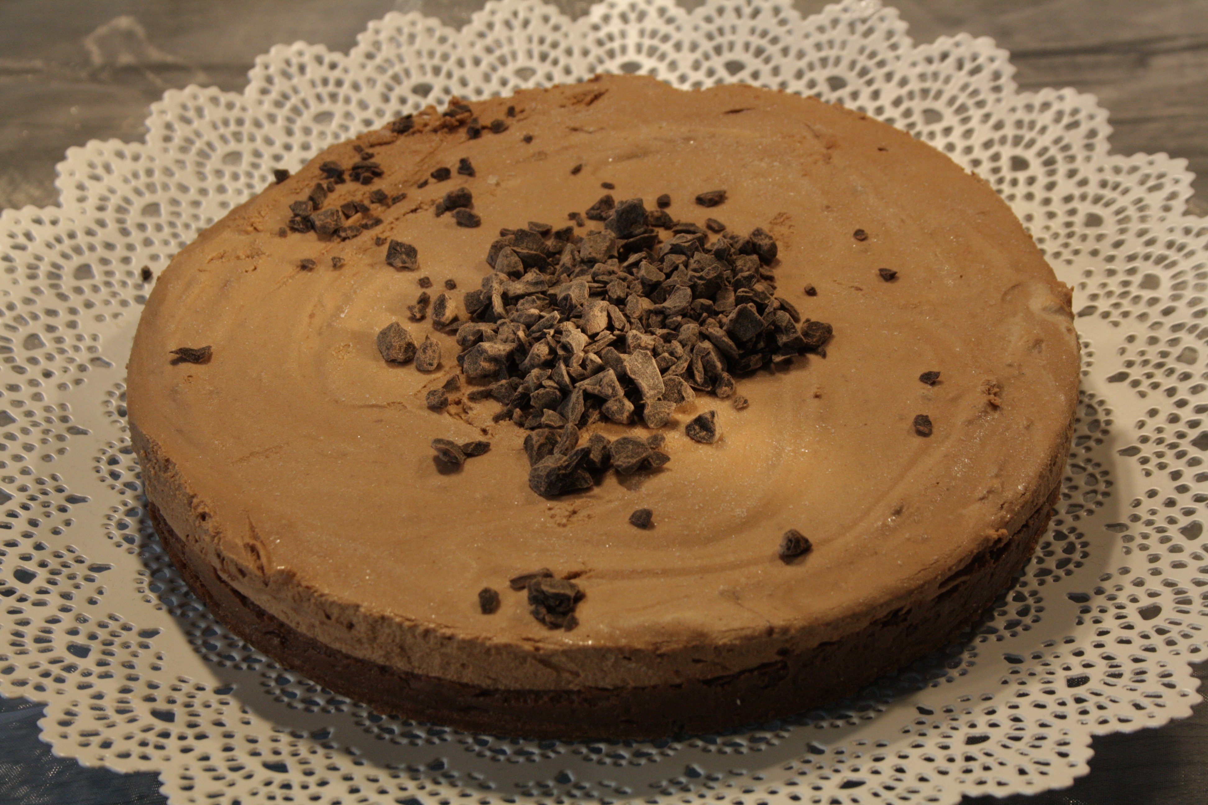 Maitosuklaa-jäädyketorttu Nutella-twistillä