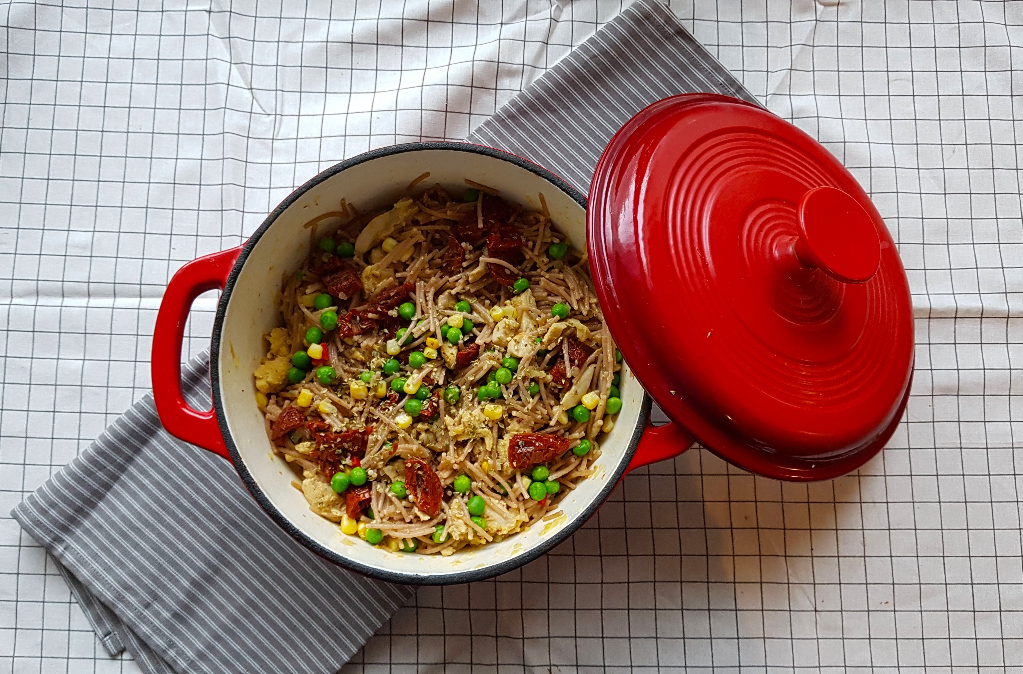 Kätevä raketti spagettiherkku