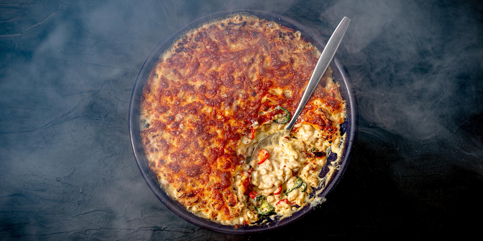 Kolmen chilin juustomakaroni grillissä