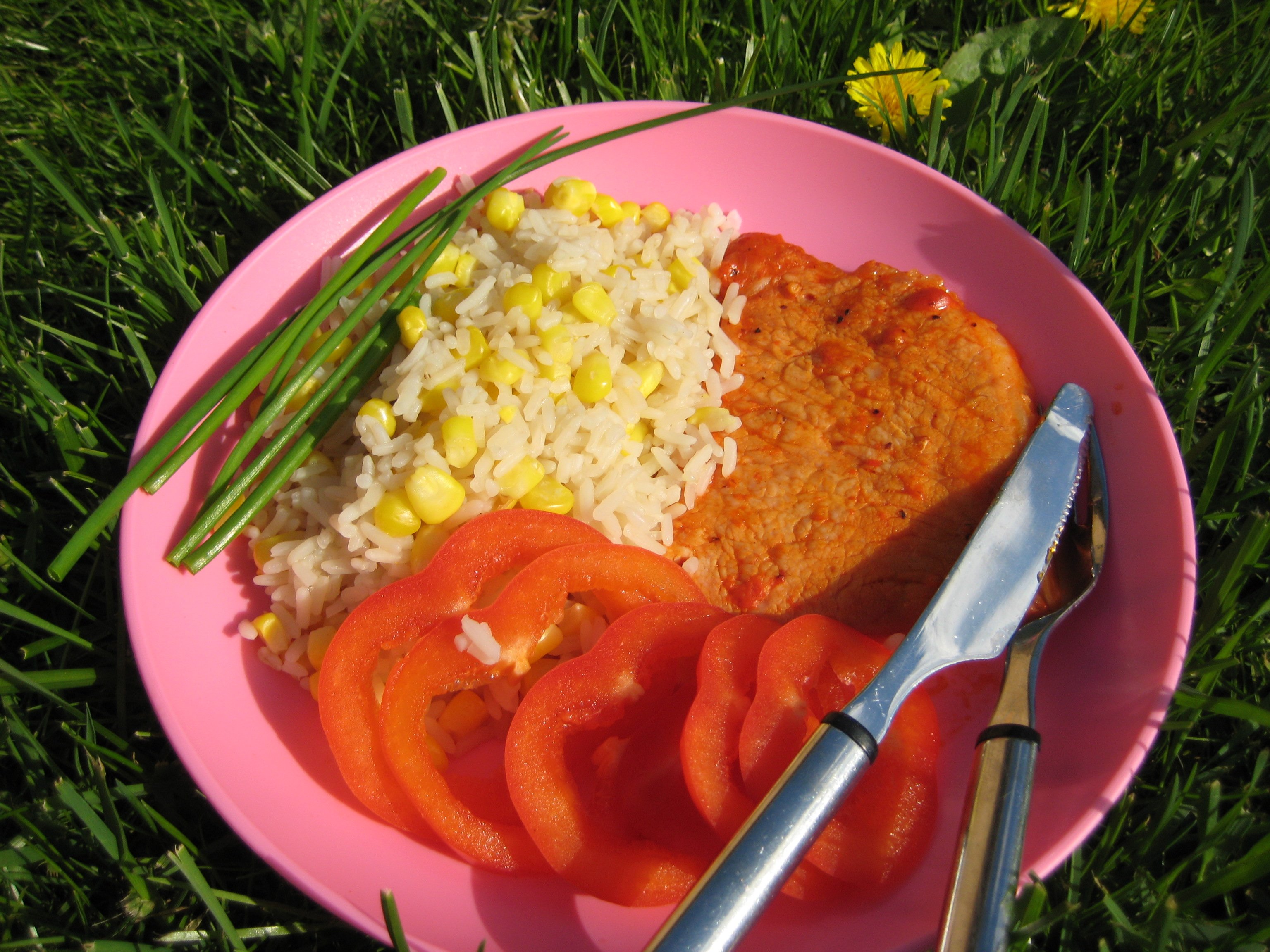 Maissiriisi Muurikkapannulla ja Grillipihvit