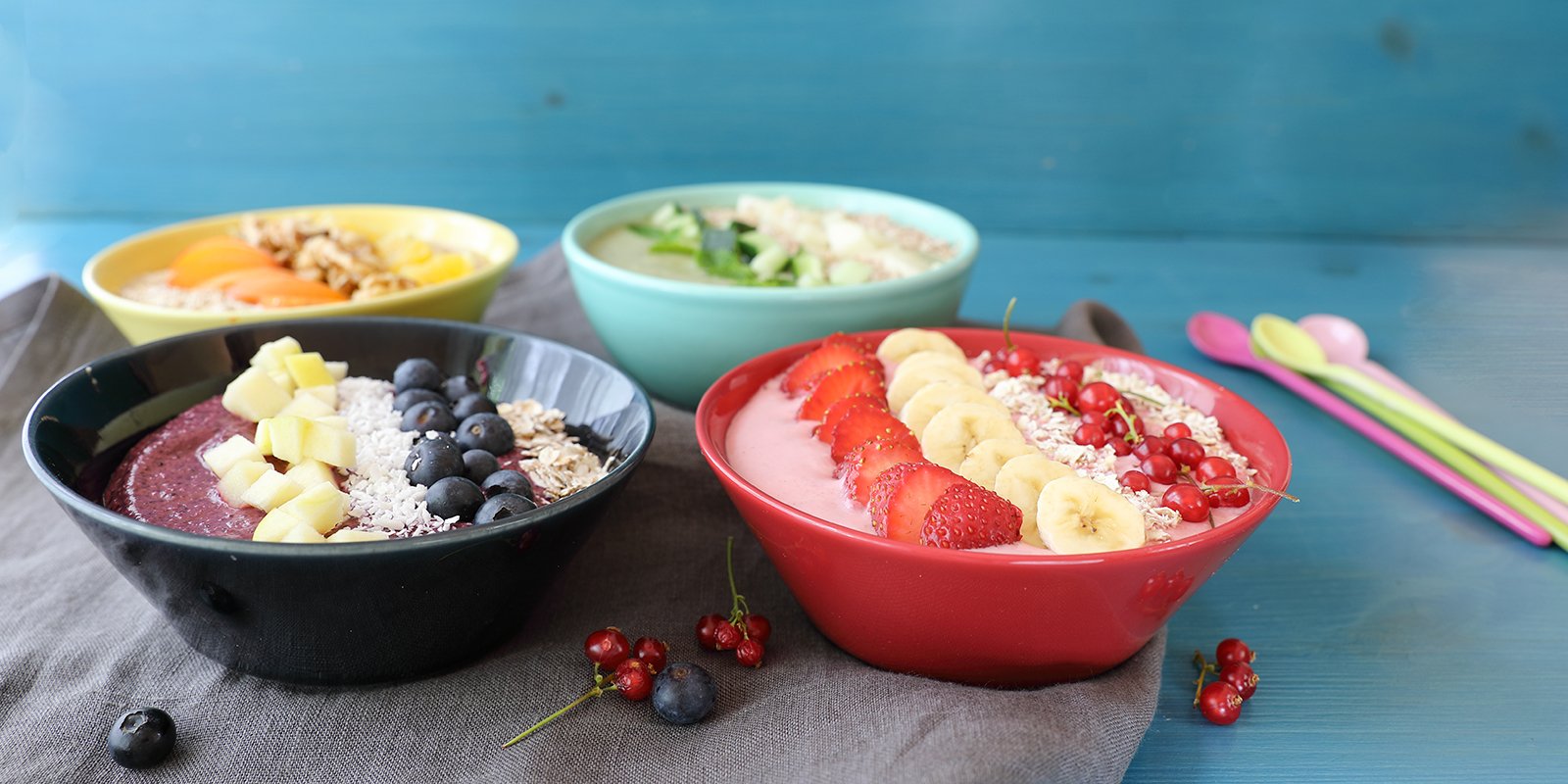 Värikkäät smoothiet