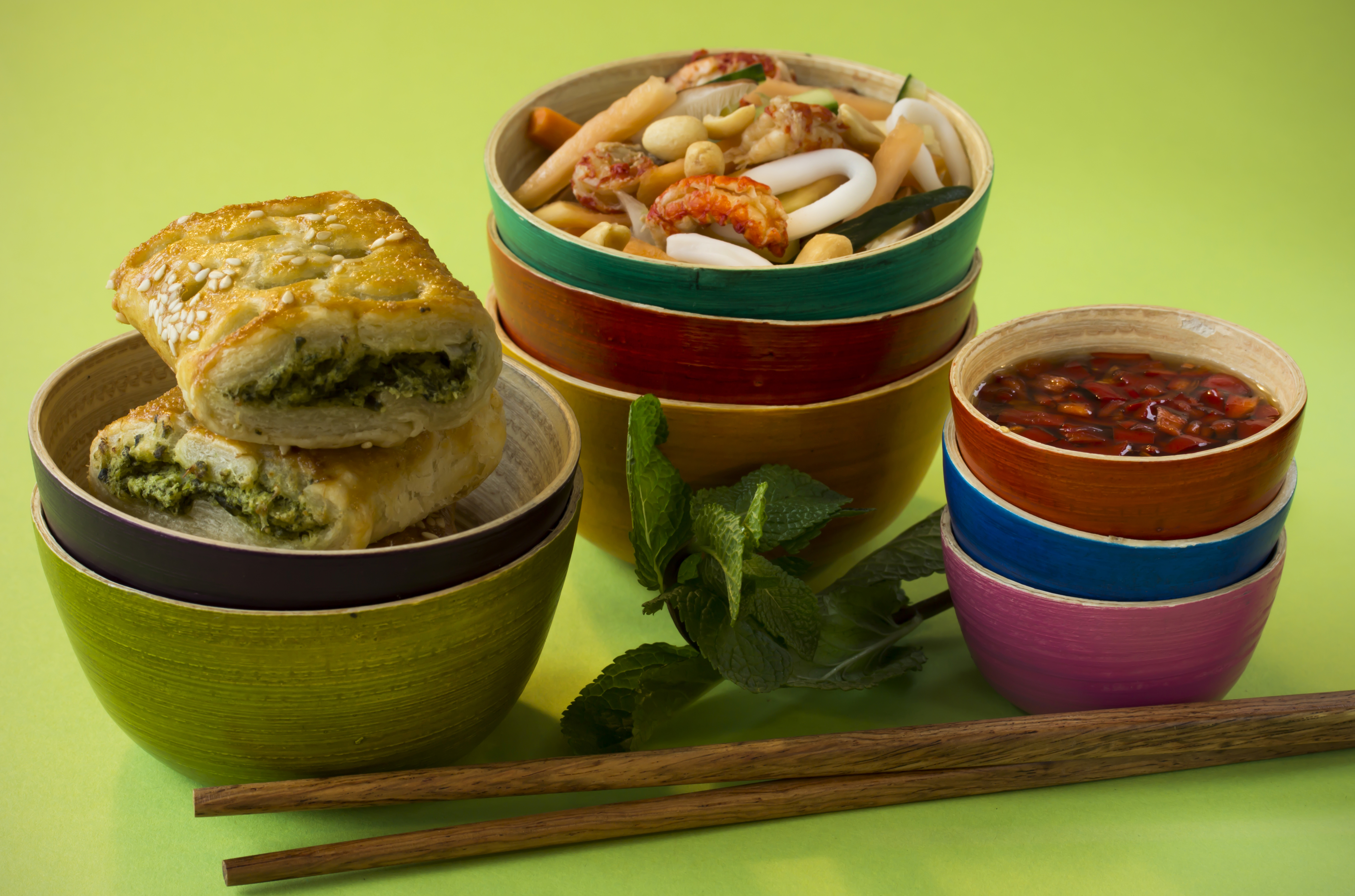 Vietnamilainen äyriäis-papaijasalaatti