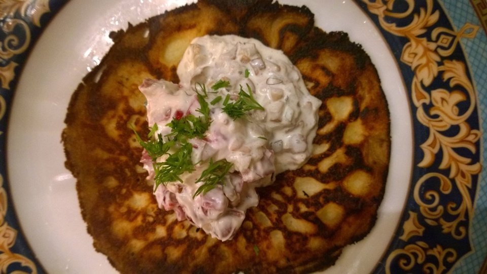 Blinit porotäytteellä