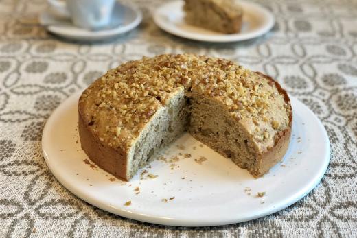 Toscanalainen espresso-saksanpähkinäkakku