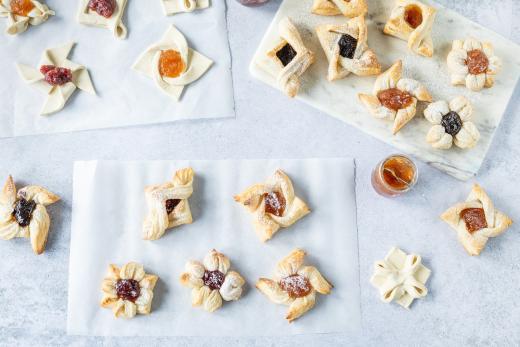 Joulutorttujen taittelu artikkeli