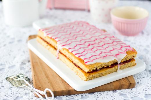 Täytetyt Runebergin leivokset