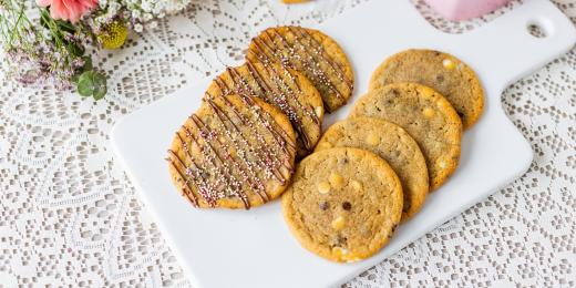 Tuunatut keksit cookietaikinasta