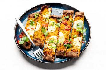 Kuvassa Porkkana-jogurttipiiras