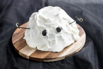 Halloween leivonnaiset