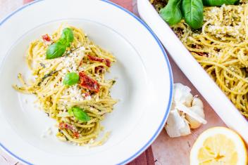 Helppo pinaattipasta