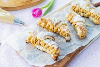 Biscoff-croissantit Voitaikinasta