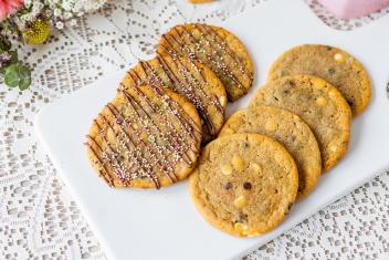 Tuunatut keksit cookietaikinasta