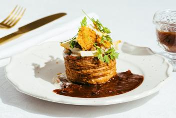 Vol-au-vent metsäsienimuhennoksella