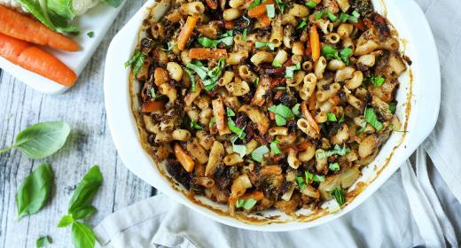 Vegaani kasvismakaronilaatikko