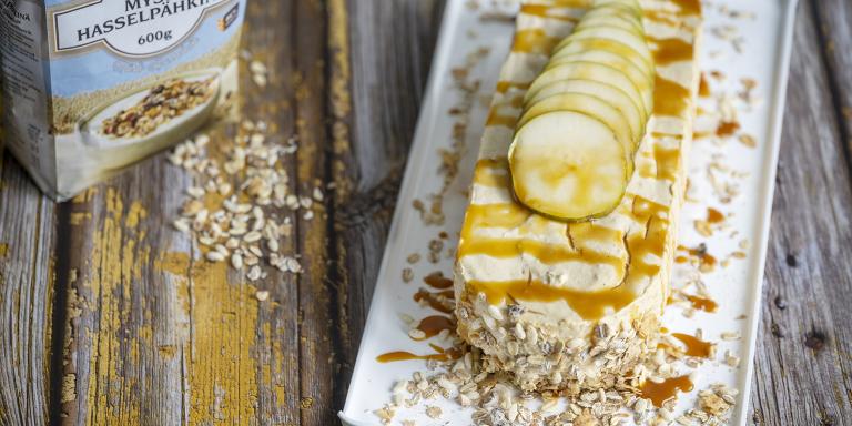 Päärynä-kinuskikakku