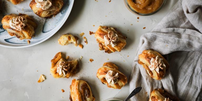 Torttupuustit kanelikaramellivaahdolla