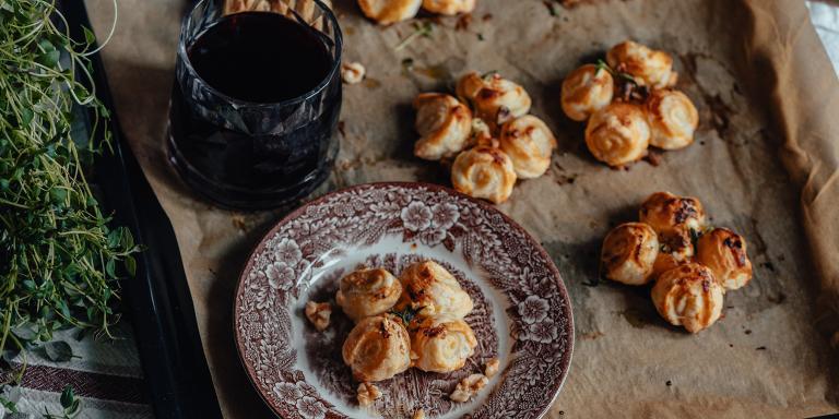 Päärynä-sinihomejuustotorttukukat