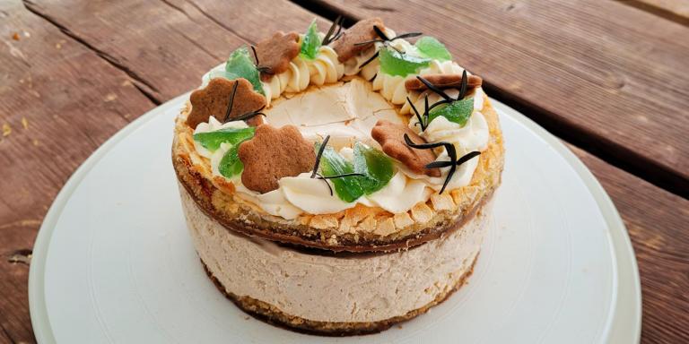 Jenna Saarilahden jouluinen piparibrita omenalla ja kinuskilla