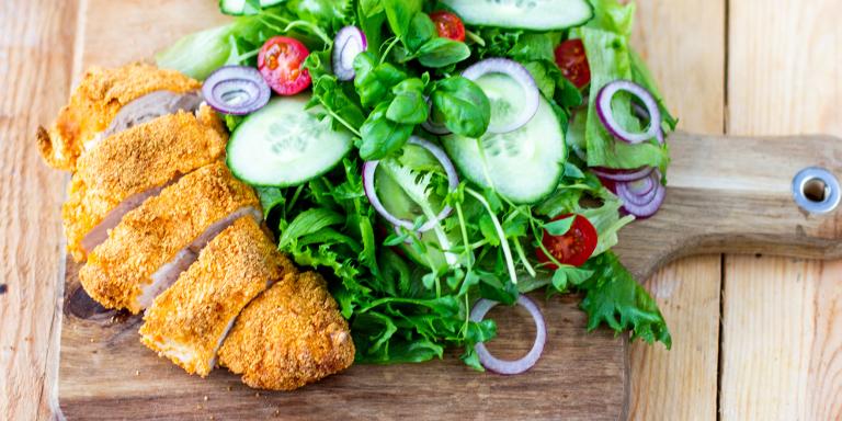 Leivitetyt broilerin fileet airfryer-laitteella