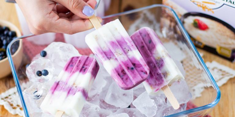 Herkulliset jogurttijäätelöpuikot