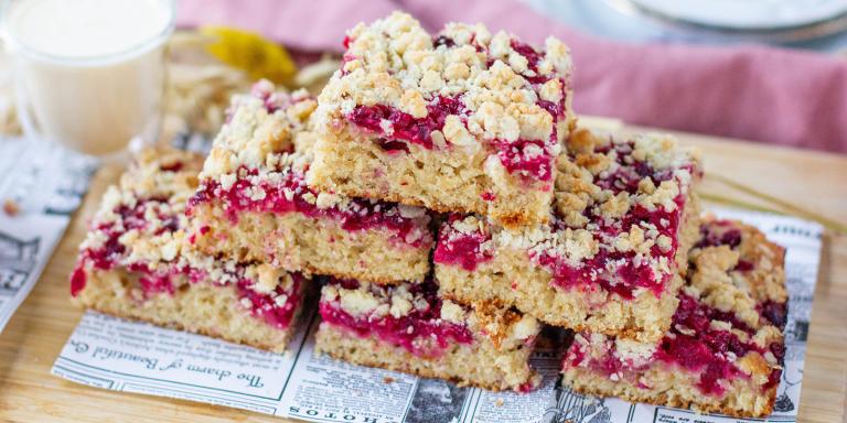 Kaurainen puolukkapiirakka