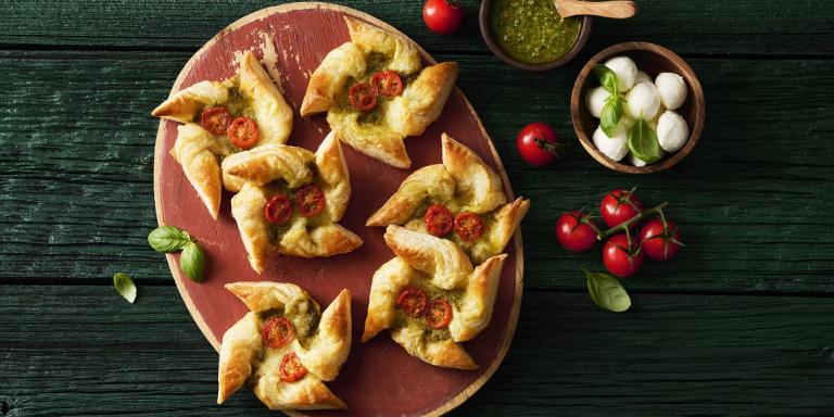 Tomaatti-pestotortut