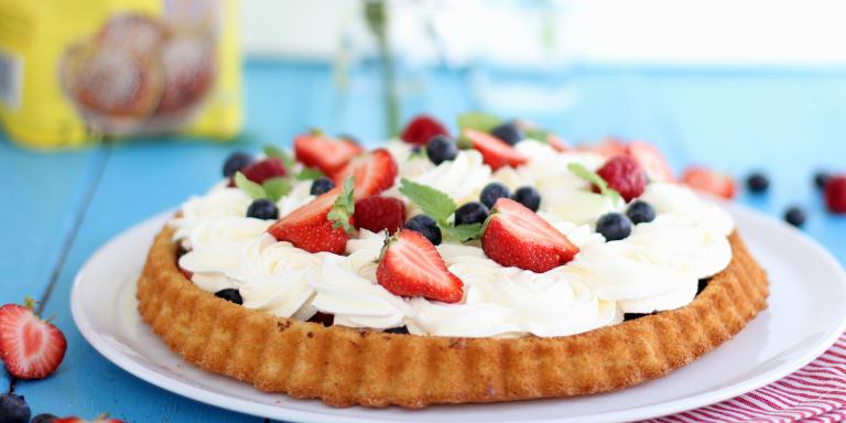 Kesäpäivän herkullinen marjatorttu