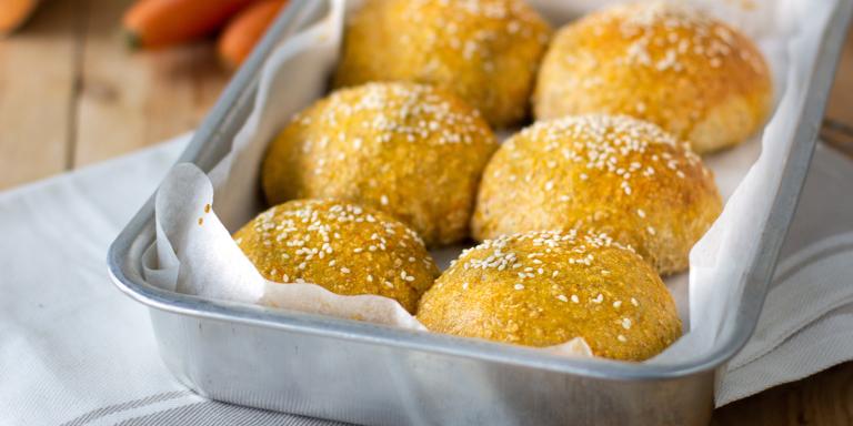 Satokauden juuresleipätaikina