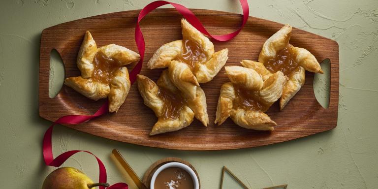 Päärynä-kinuski joulutortut